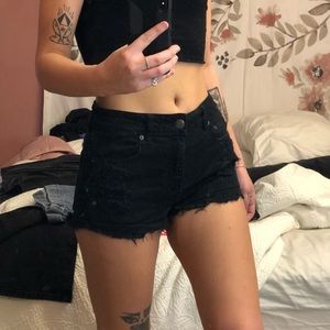 AMERICAN EAGLE HI-RISE FESTIVAL SHORTIE